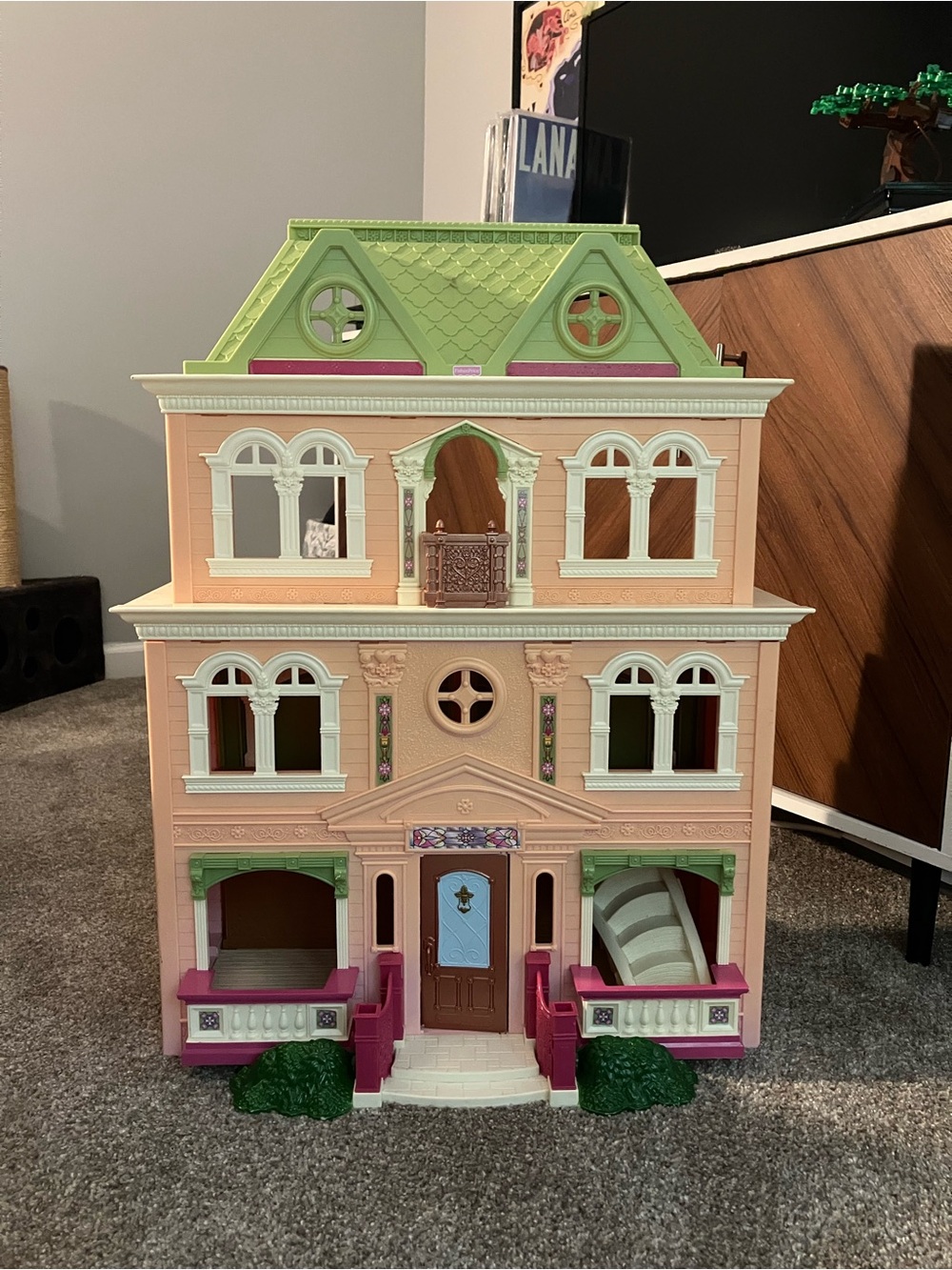 2008 Fisher Price Loving Family Victorian Grand Mansion Dollhouse